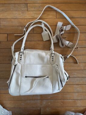 NWOT Large Cream Faux Vegan Leather Satchel Tote Hobo Handbag Adjustable Strap